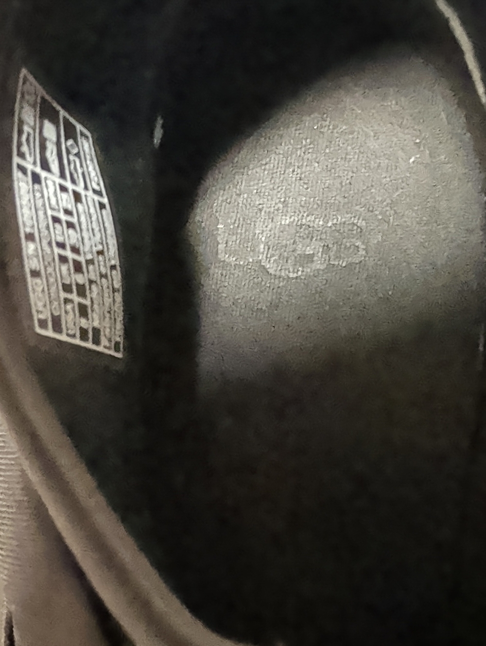 UGG "Neutra" Black Neoprene Sneakers Women's Size 8 Used Exc - Picture 11 of 11